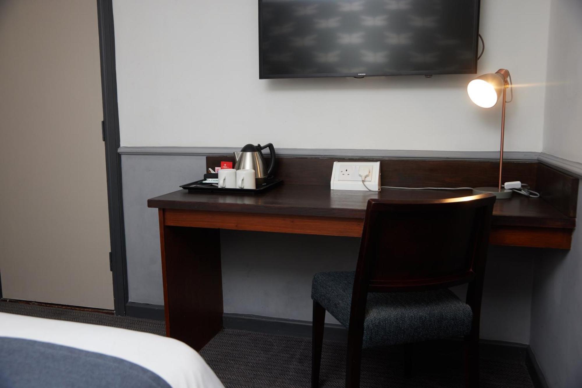 Charnwood Arms Hotell Coalville Eksteriør bilde